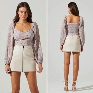 ASTR Purple Floral Plisse Puff Sleeve Top